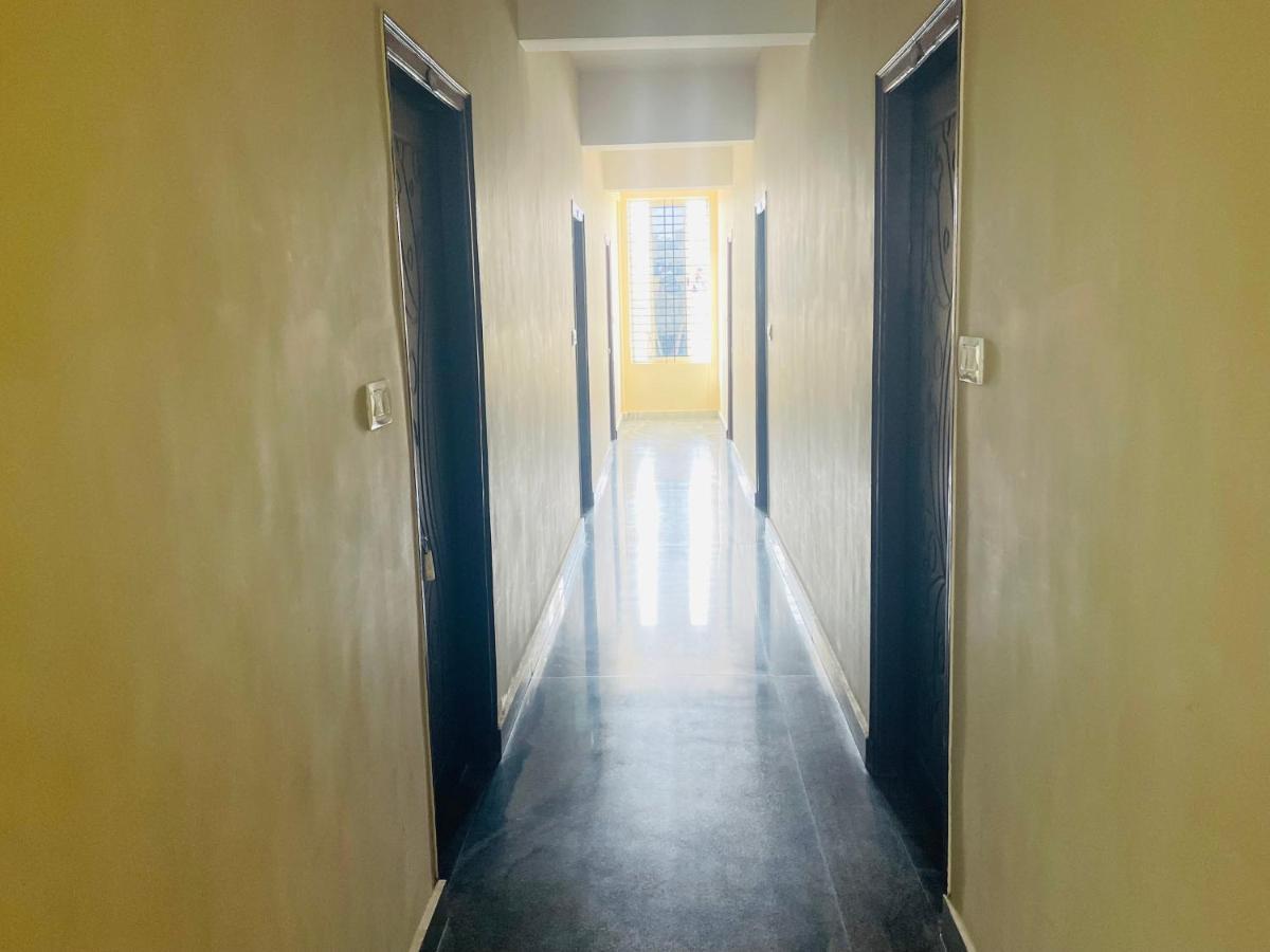 迈索尔 Crown Residency酒店 外观 照片