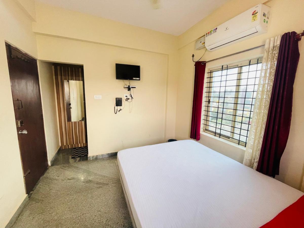 迈索尔 Crown Residency酒店 外观 照片